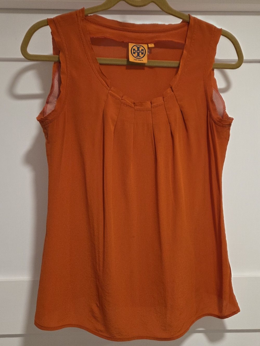 Tory Burch Vikki Shell 100% Silk Pleated Tank Top in Orange